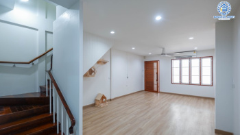 *****ทาวน์เฮ้าส์มือสองย่านกรุงเทพฯ ม.กรุงเทพ-นนทบุรี ซอยกรุงเทพ-นนทบุรี39 เนื้อที่ 17.30 ตร.ว. ฟังก์ชัน 2 ห้องนอน 2 ห้องน้ำ ที่จอดรถ 1 คัน บ้านสวยตกแต่งสไตล์ minimalism สวยงาม พร้อมเข้าอยู่ ทำเลแห่งการเดินทาง ใกล้รถไฟฟ้าสายสีม่วง "วงศ์สว่าง" เชื่อมต่อถนนวงศ์สว่าง ถนนรัชดาภิเษก ถนนประชาชื่น ฯลฯ จองได้แล้ววันนี้!